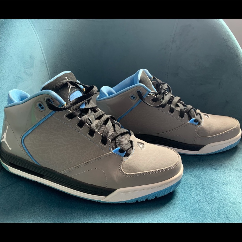 Air Jordan 3s Grey/Blue